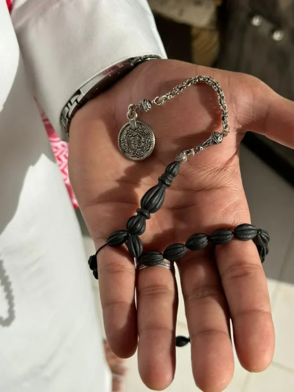 ⁦سبحة العنبر الطبيعية - متجر رفاهيتي للعود والعطور⁩ - الصورة ⁦5⁩